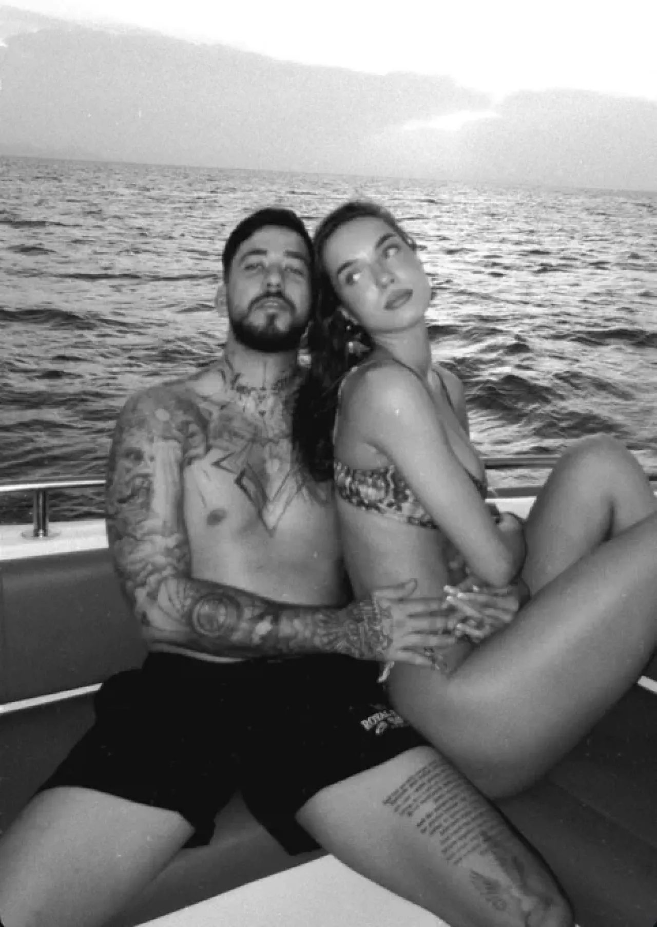 Mahmut Orhan'dan Romantik Hareket: Model Sevgilisiyle Aşkını İlan Etti